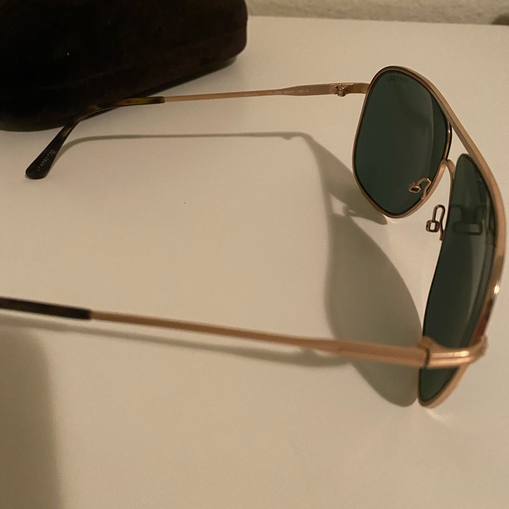 Tom Ford sunglasses. Good condition. Originally bought at $400 - Picture 6 of 6